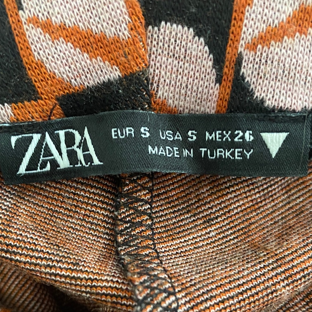 Zara Geometric Patterned Flare Pants - Picture 5 of 10